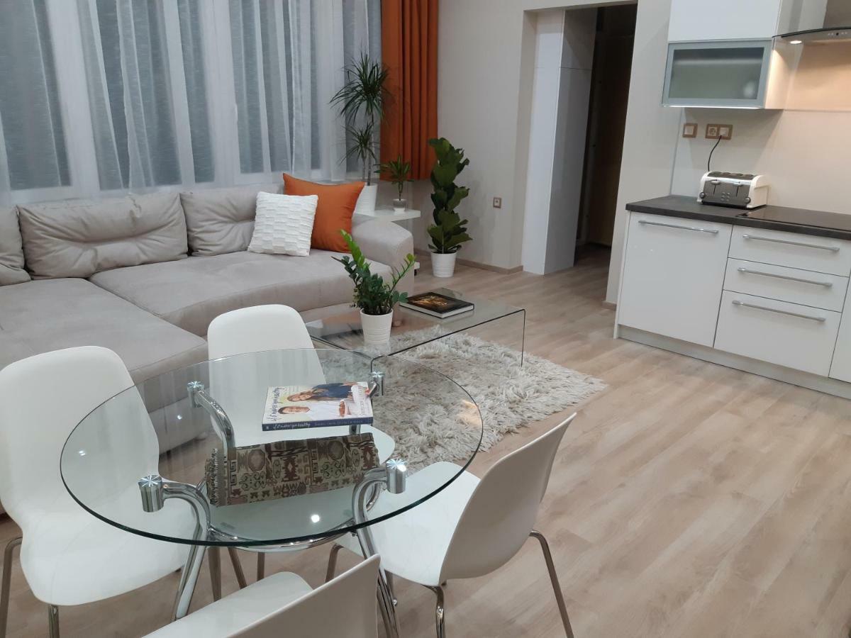 Modern, Quiet & Cozy Apartment In The Middle Of Downtown Near Danube At Fashion Street Budapest Exterior foto